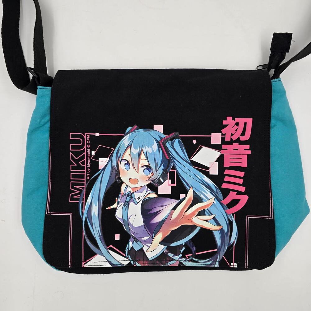 Hatsune Miku Reaching Messenger Bag - NWOT - Picture 3 of 11